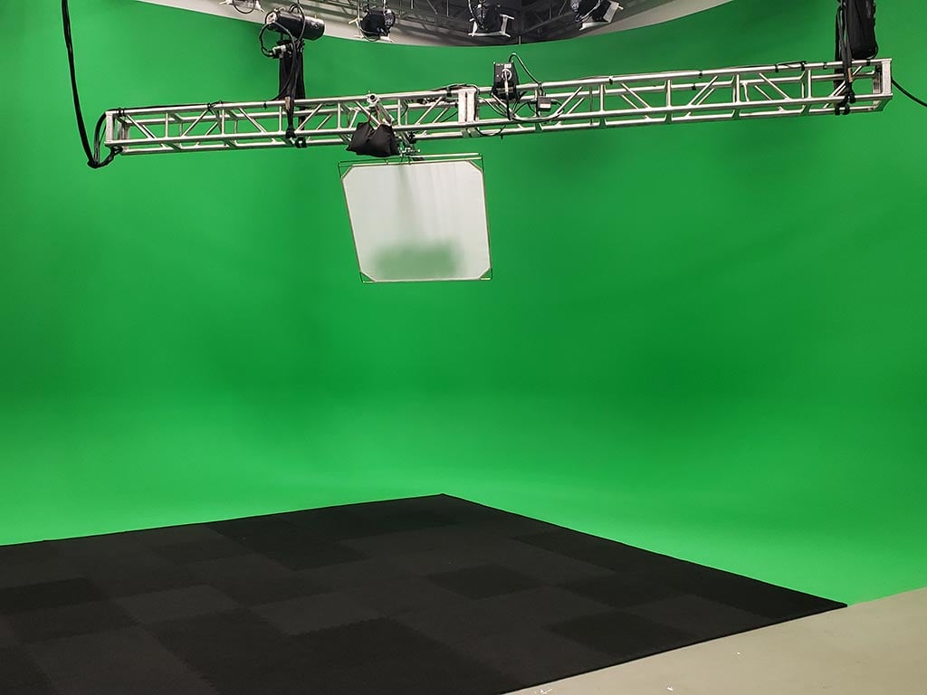 Cyclorama Studio Greenscreen